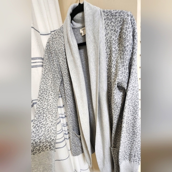 YesLola Sweaters - Yes Lola Gray Leopard Print Cardigan